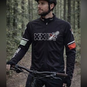 EXCELLENT CONDITION MEN’S 1XL GARY FISHER MT BORAH CYCLING JERSEY/JACKET